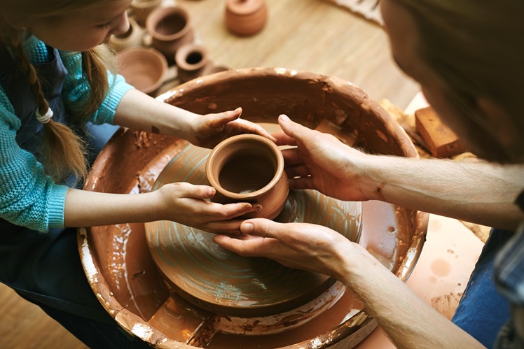 fireclay-jug-production